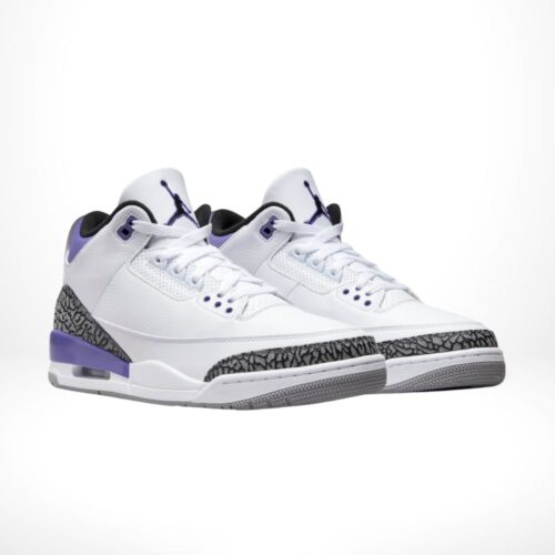 Angle view of Air Jordan 3