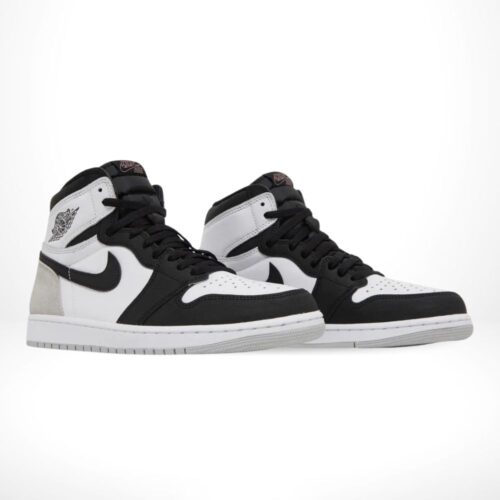 Angle view of Air Jordan 1