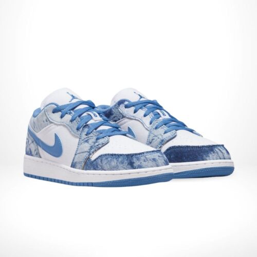 Angle view of Air Jordan 1