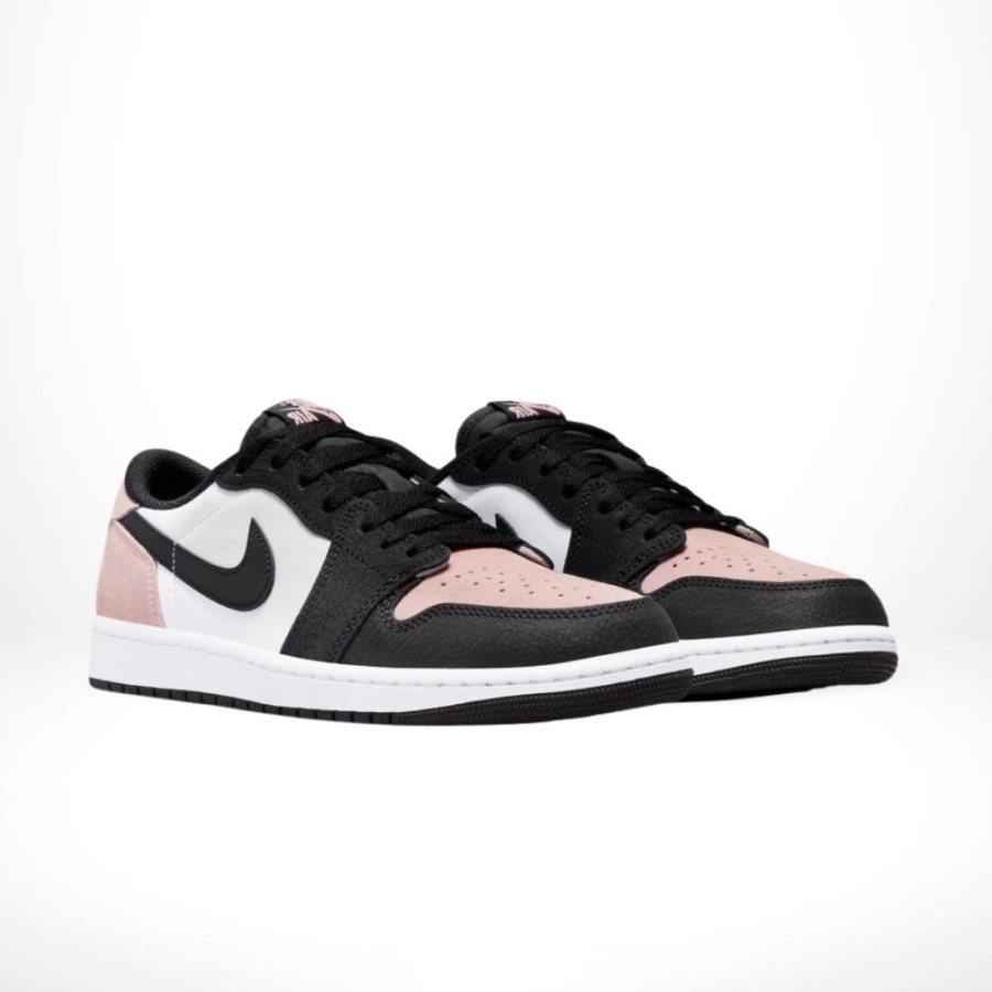 Angle view of Air Jordan 1