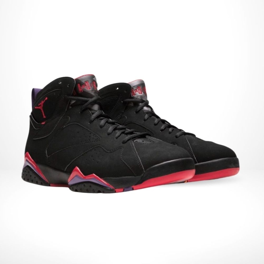 Angle view of Air Jordan 7