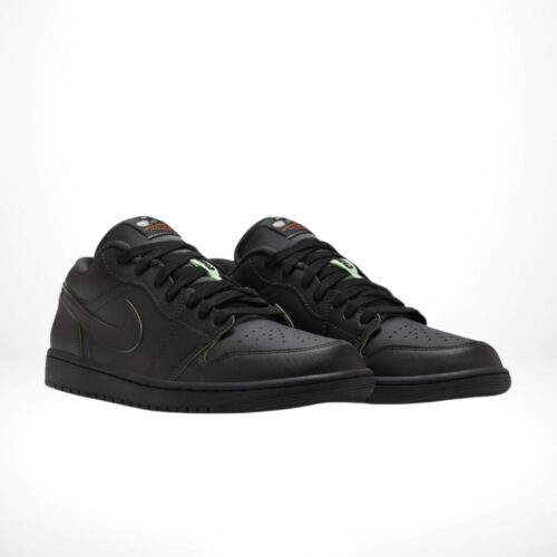 Angle view of Air Jordan 1