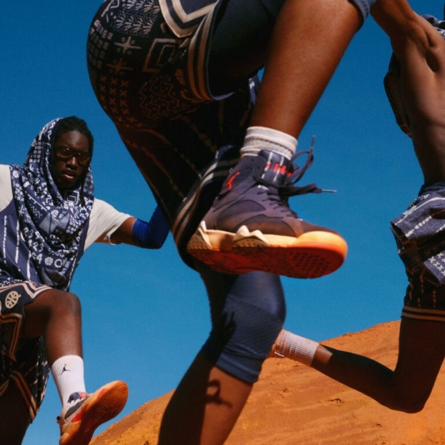 Real lifestyle image of Air Jordan 7