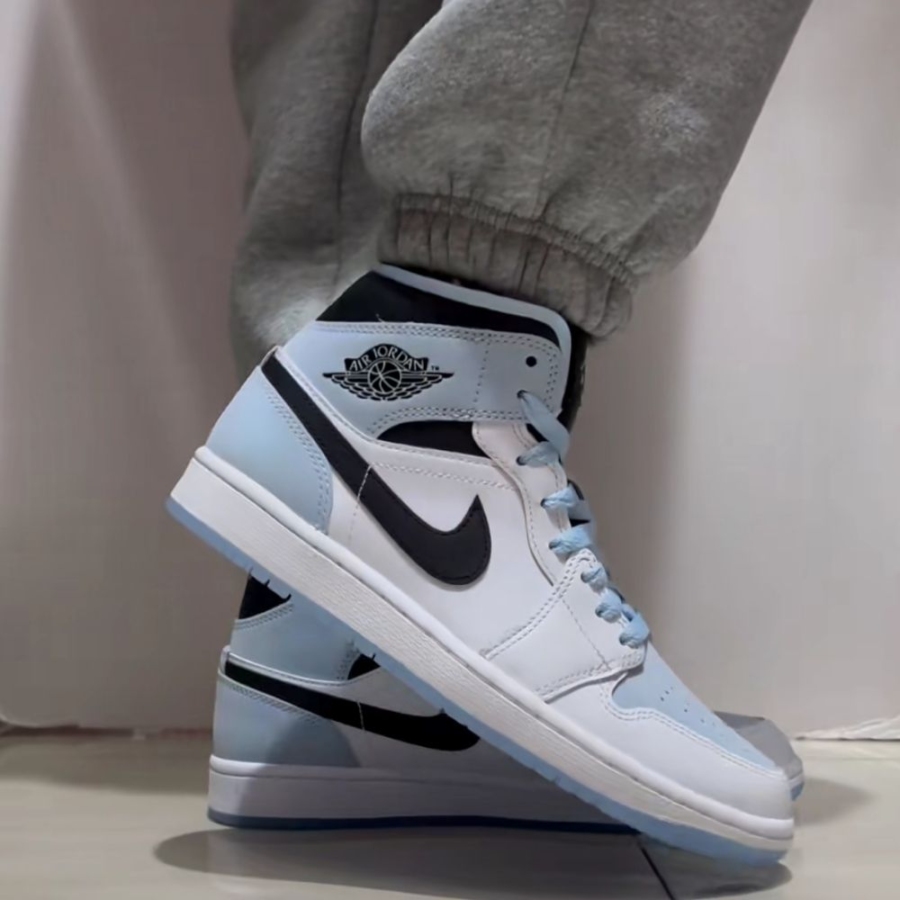 Real lifestyle image of Air Jordan 1
