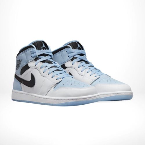 Angle view of Air Jordan 1