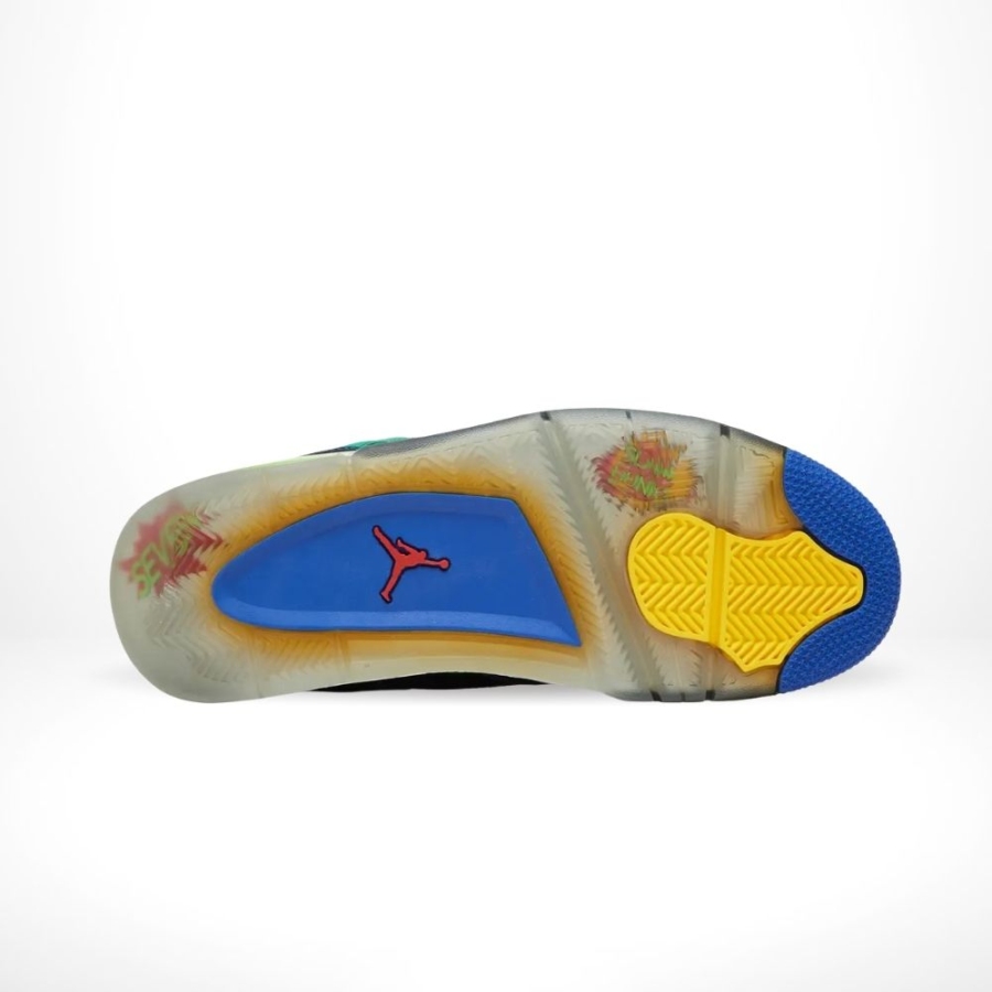 Bottom sole of Air Jordan 4