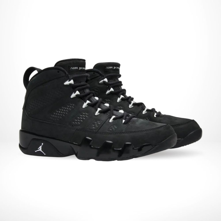 Angle view of Air Jordan 9