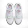 Bottom sole of Air Jordan 3