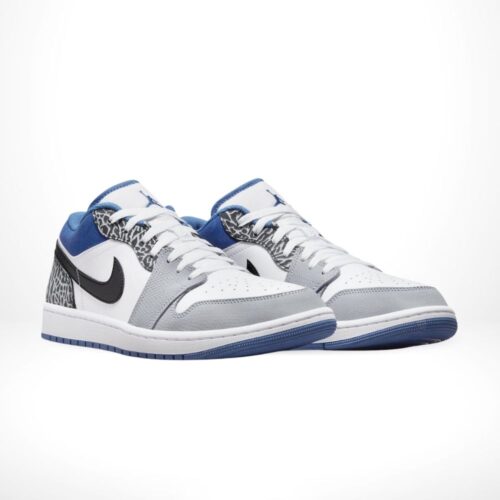 Angle view of Air Jordan 1