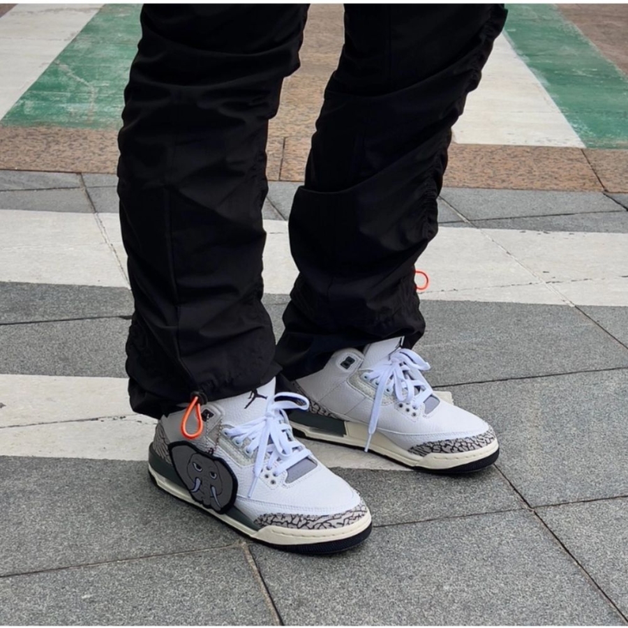 Real lifestyle image of Air Jordan 3