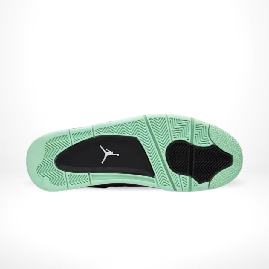 Bottom sole of Air Jordan 4