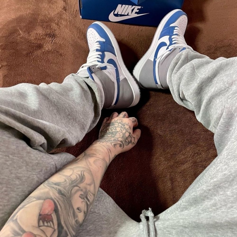 Real lifestyle image of Air Jordan 1