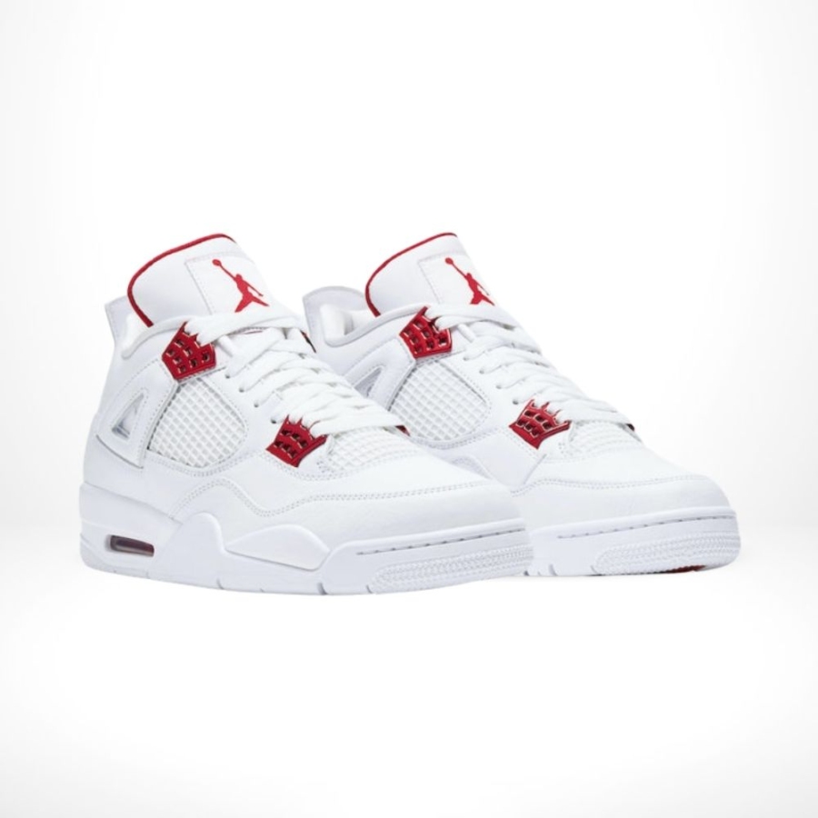 Angle view of Air Jordan 4