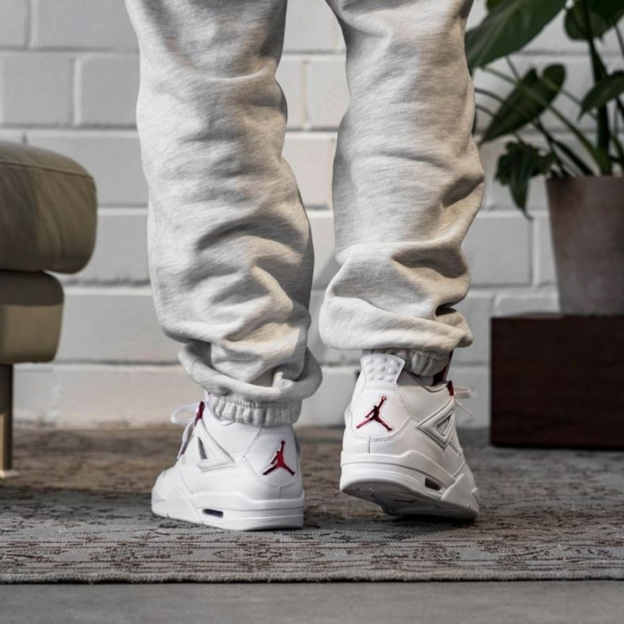 Real lifestyle image of Air Jordan 4