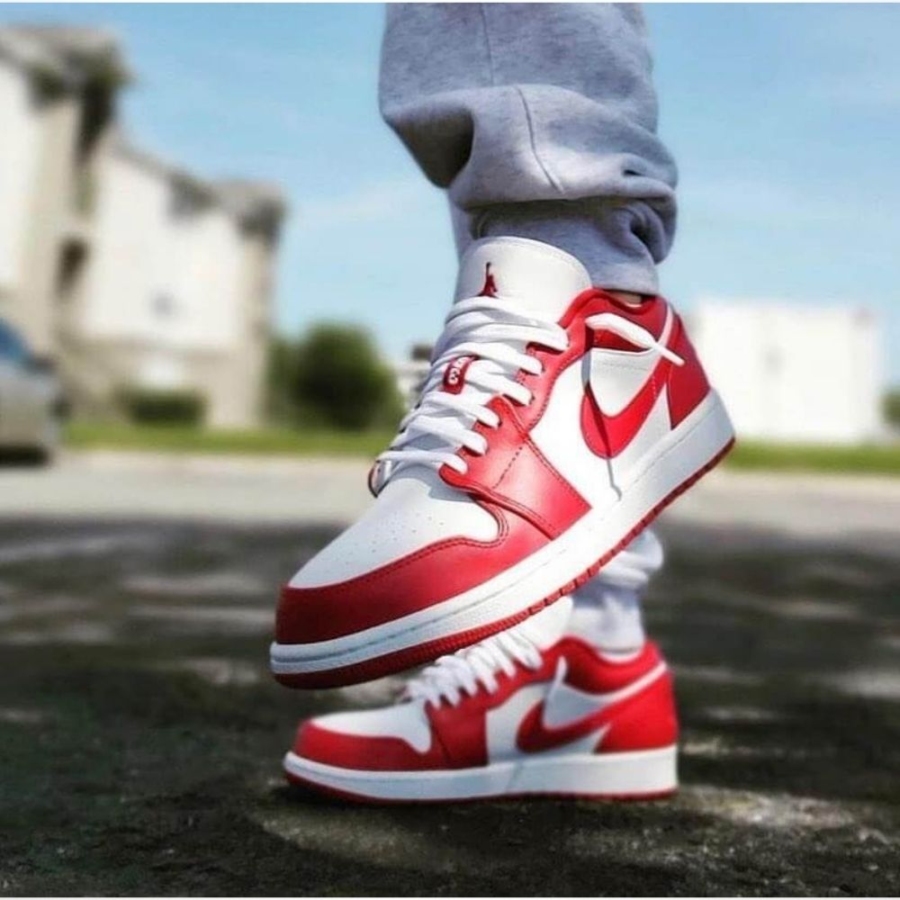 Real lifestyle image of Air Jordan 1