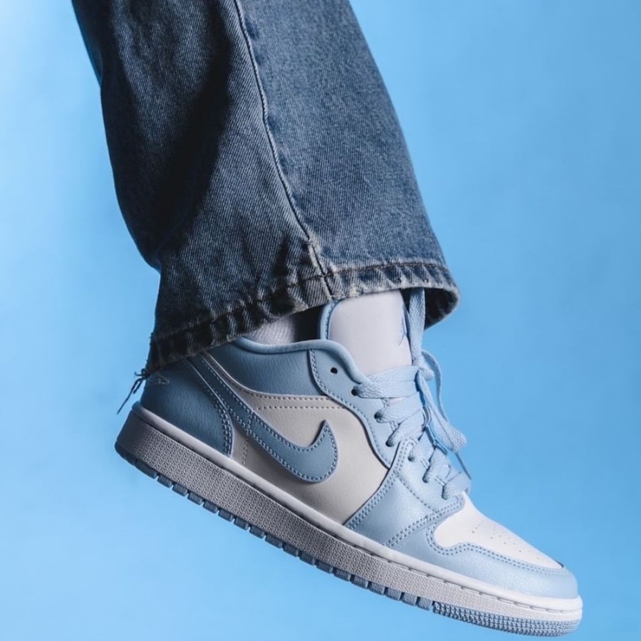 Real lifestyle image of Air Jordan 1