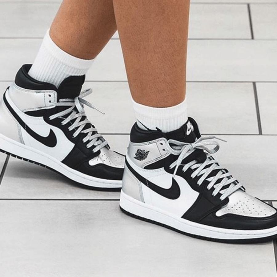 Real lifestyle image of Air Jordan 1