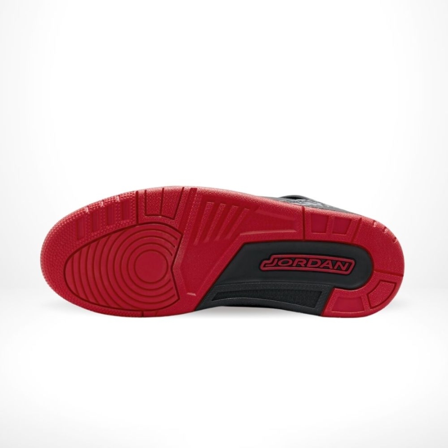 Bottom sole of Air Jordan Spizike