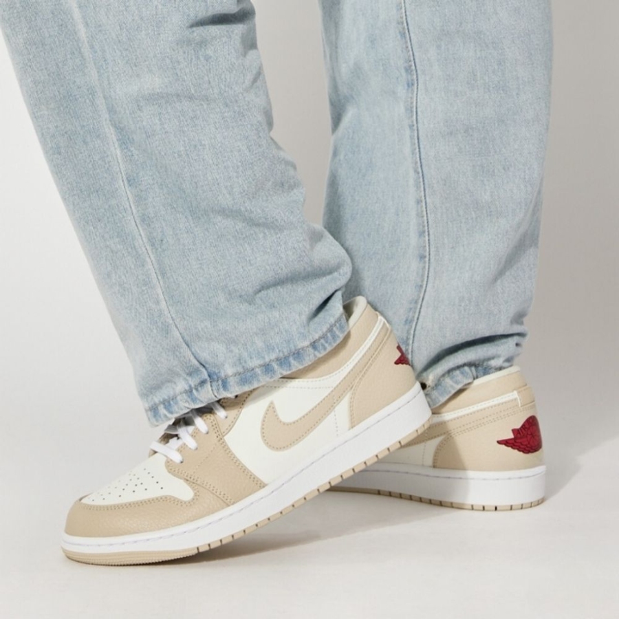 Real lifestyle image of Air Jordan 1