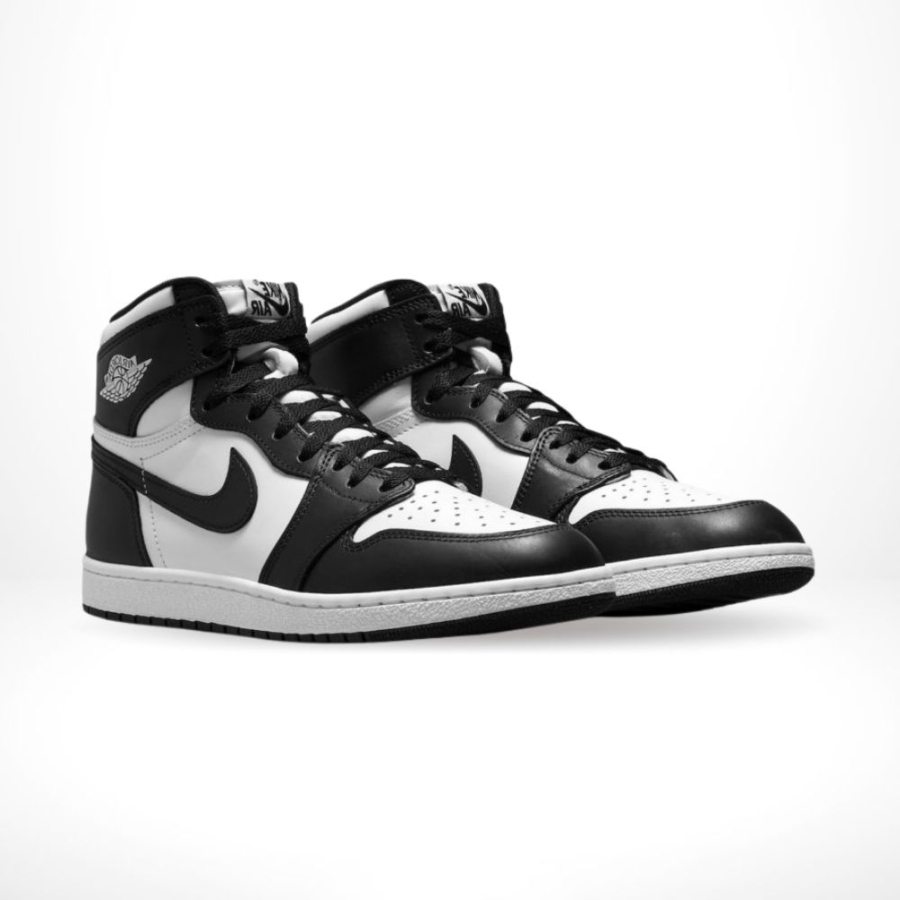 Angle view of Air Jordan 1
