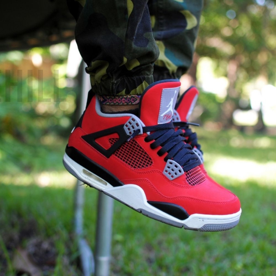 Real lifestyle image of Air Jordan 4