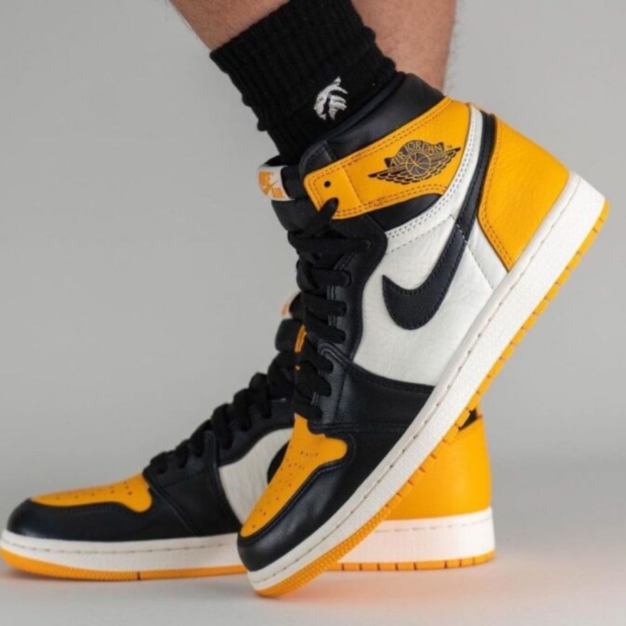 Real lifestyle image of Air Jordan 1