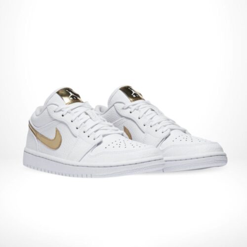 Angle view of Air Jordan 1