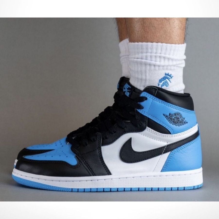 Real lifestyle image of Air Jordan 1