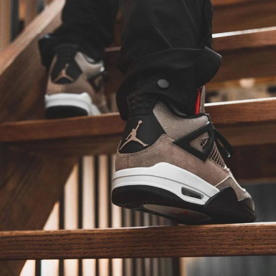 Real lifestyle image of Air Jordan 4