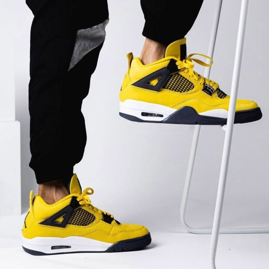 Real lifestyle image of Air Jordan 4