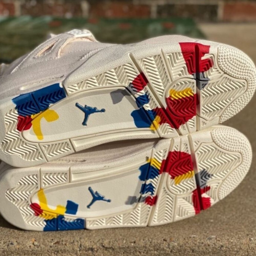 Real lifestyle image of Air Jordan 4