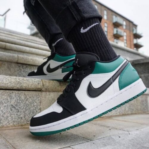 Real lifestyle image of Air Jordan 1