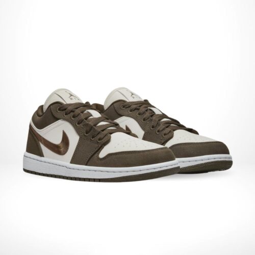 Angle view of Air Jordan 1