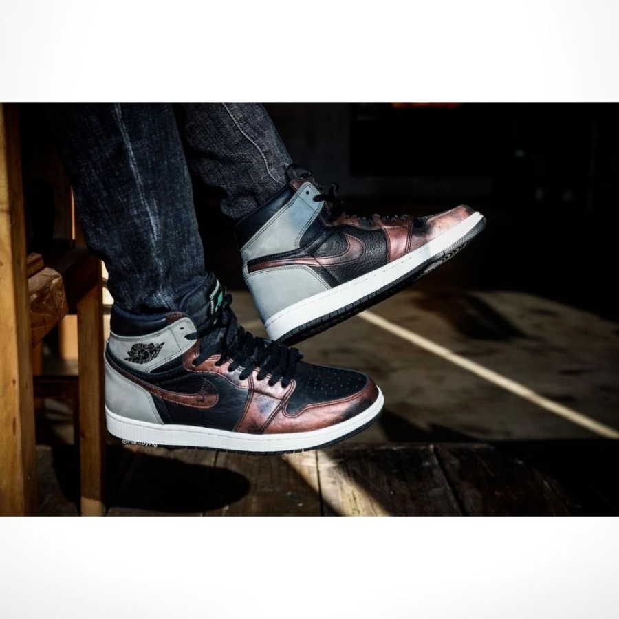 Real lifestyle image of Air Jordan 1