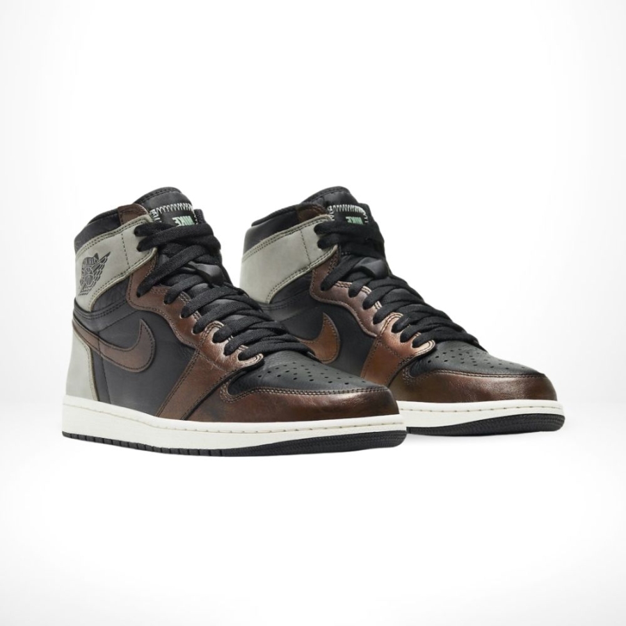 Angle view of Air Jordan 1