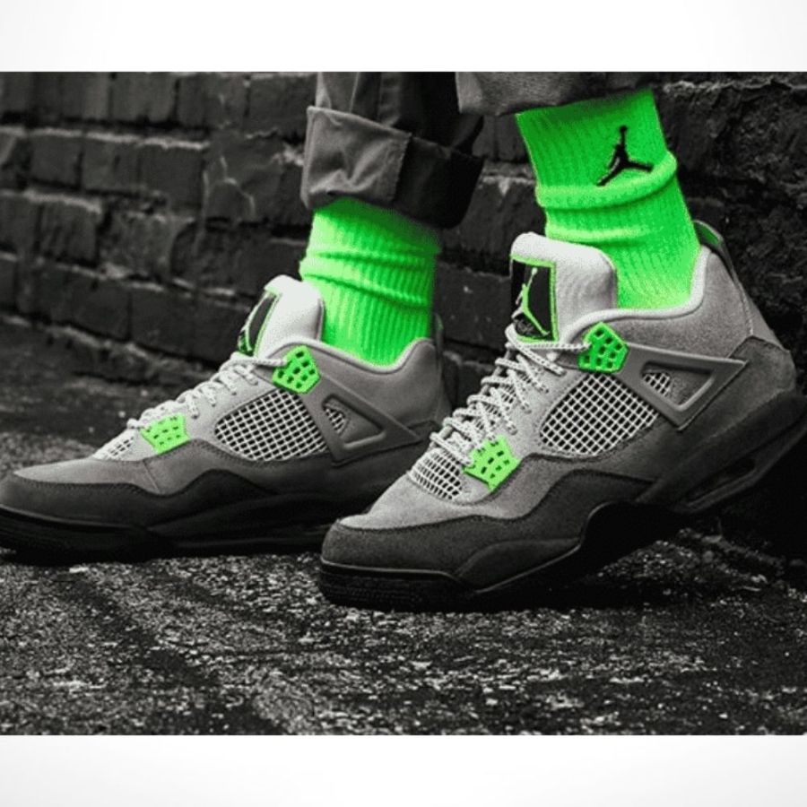 Real lifestyle image of Air Jordan 4