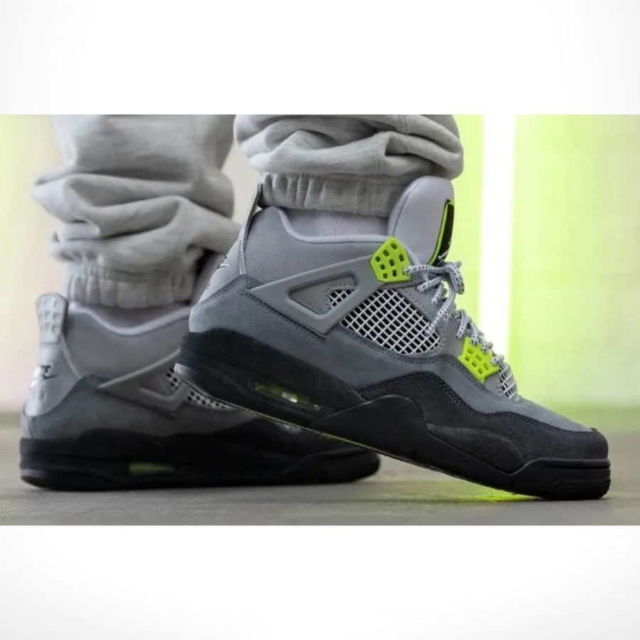 Real lifestyle image of Air Jordan 4