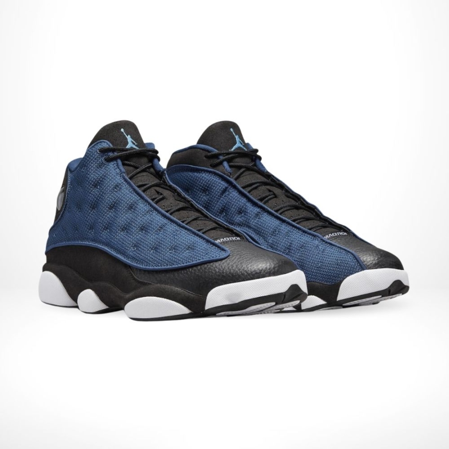 Angle view of Air Jordan 13