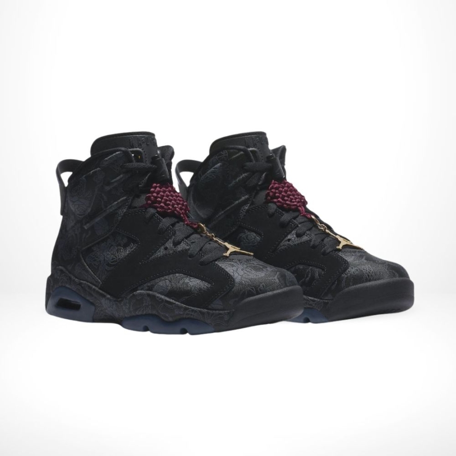 Angle view of Air Jordan 6