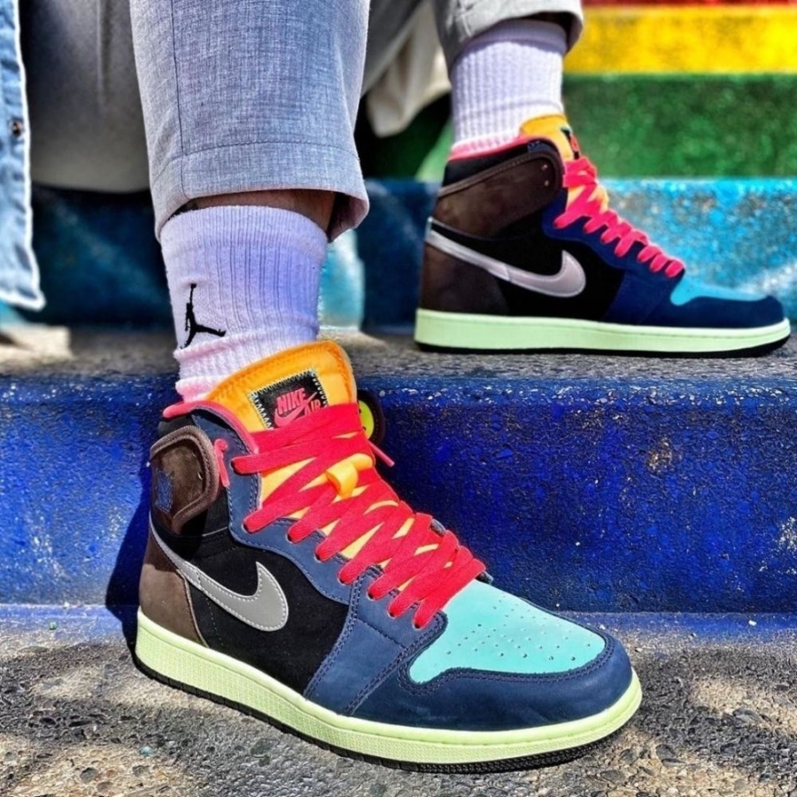 Real lifestyle image of Air Jordan 1