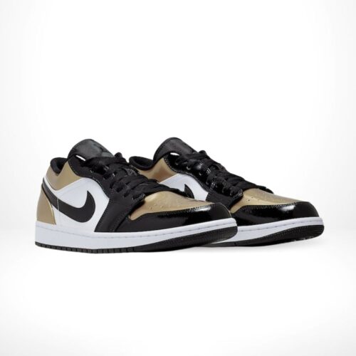 Angle view of Air Jordan 1