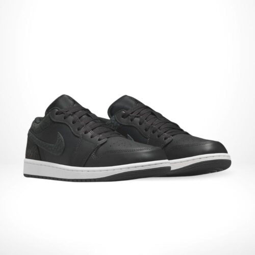 Angle view of Air Jordan 1