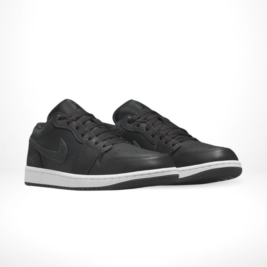 Angle view of Air Jordan 1