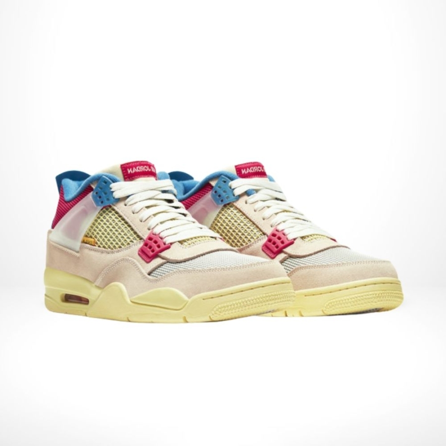 Angle view of Air Jordan 4