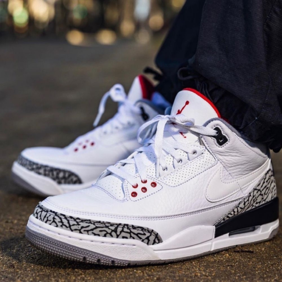 Top view of Air Jordan 3