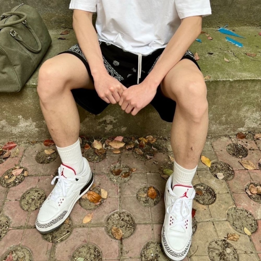 Real lifestyle image of Air Jordan 3