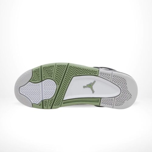 Bottom sole of Air Jordan 4