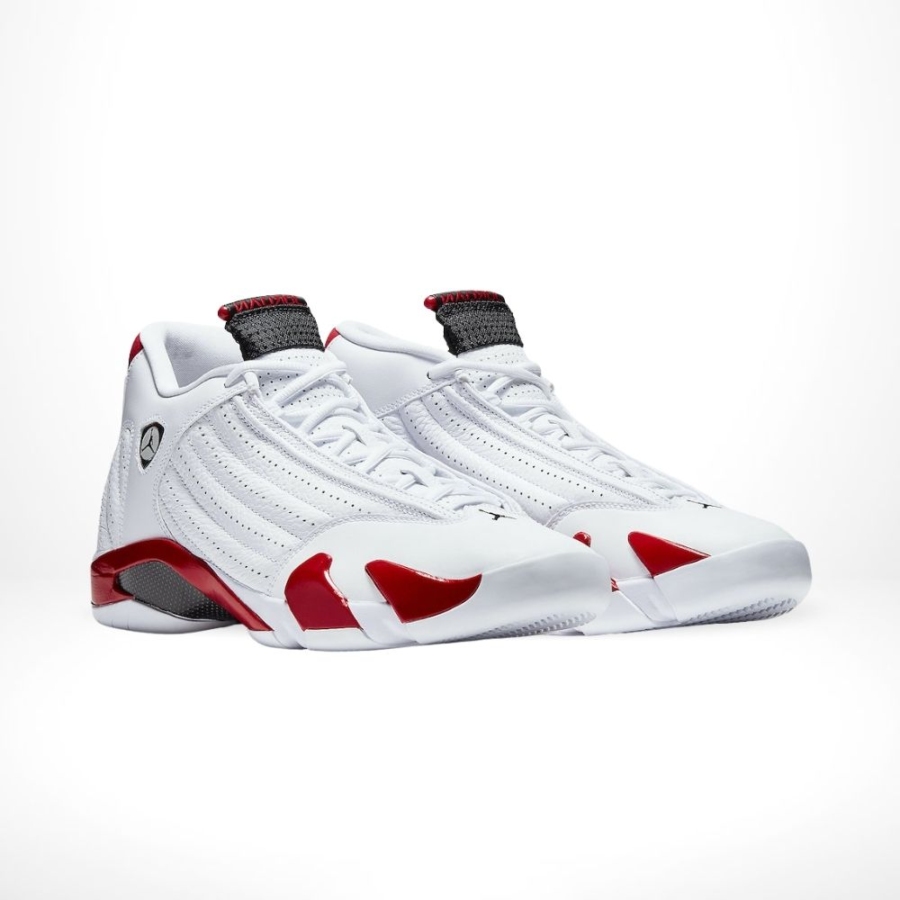 Angle view of Air Jordan 14