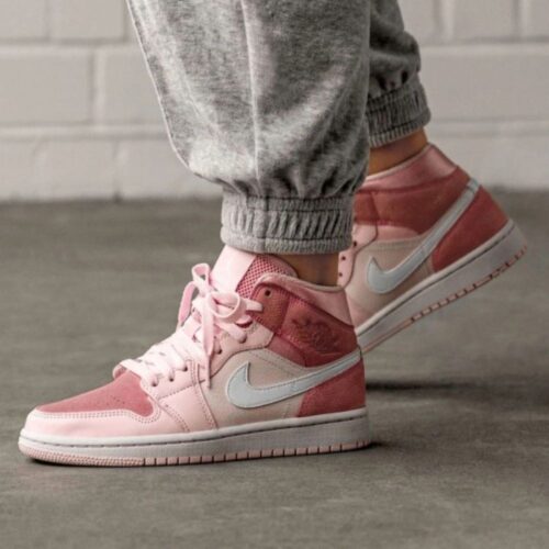 Real lifestyle image of Air Jordan 1