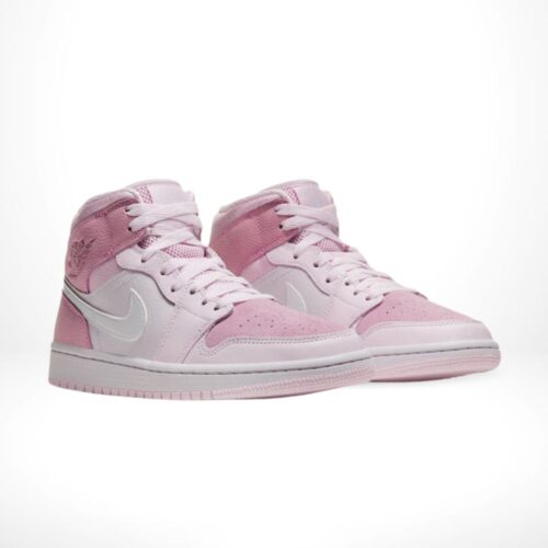 Angle view of Air Jordan 1